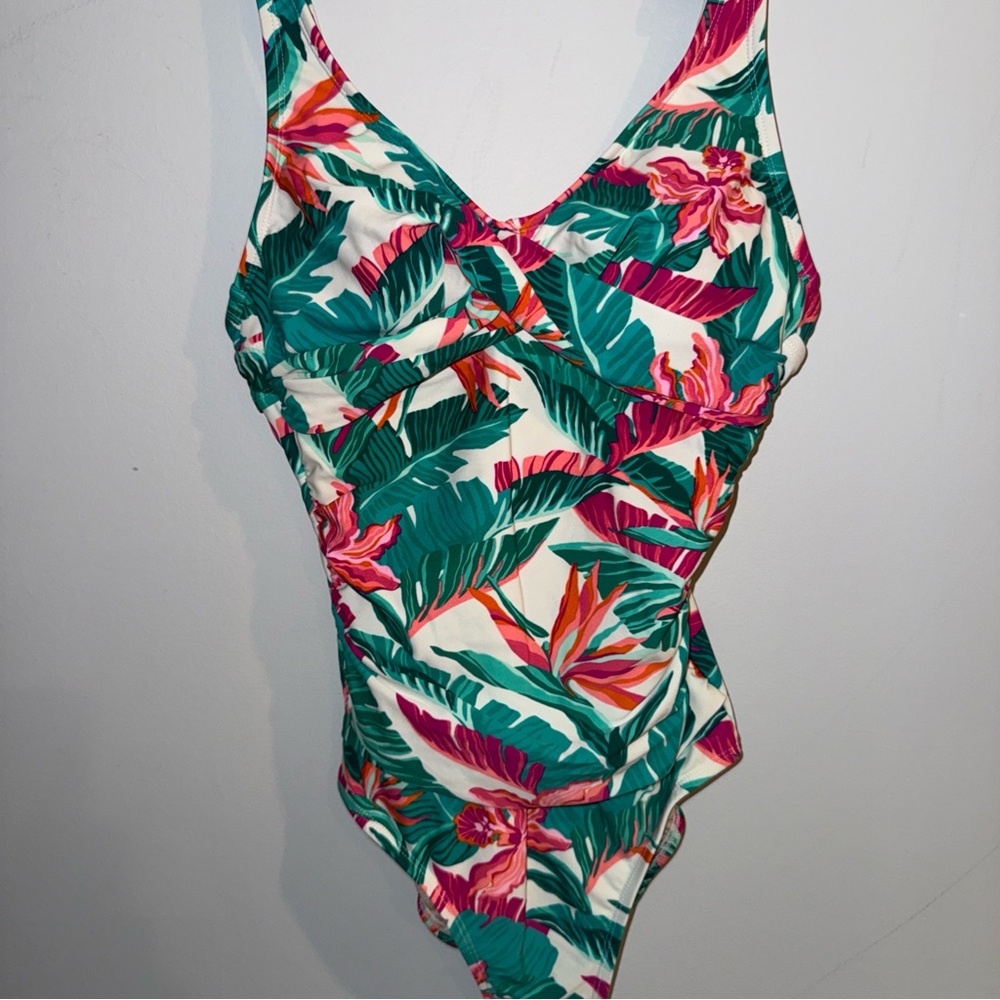 Kona Sol Swimsuit Womens Small ‎ Tropical Floral One Piece Ruched Full Coverage